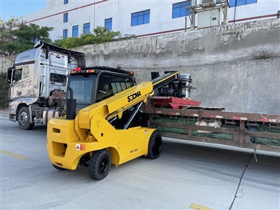 SOCMA   4WD   Drive   Rough   Terren   mini   telehandler   3tons