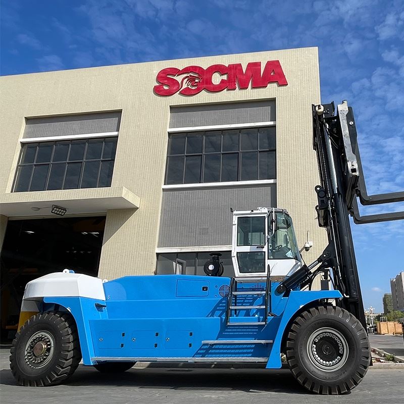 SOCMA 65ton Forklift tad-Diżil Forklift Heavy Duty Għall-Imtieħen tal-Azzar Impjanti tal-Prefabbrikazzjoni tas-Siment Trasport tal-Enerġija mir-Riħ