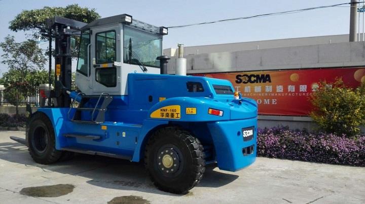 Trakk ta 'Forklift Trakk Tqil 15-il tunnellata