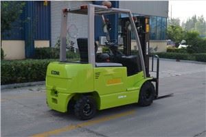 Forklift tal-Bejgħ bl-Elettriku tal-Batterija tal-Litju 1.8t Għall-Bejgħ